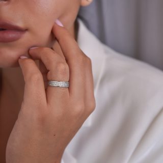 טבעת זרקונים - זהב לבן
