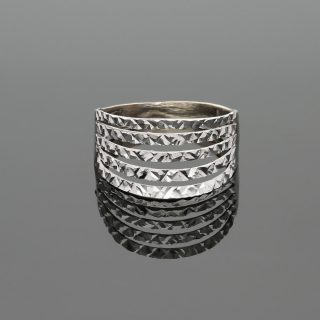 טבעת חריטות לייזר - זהב לבן